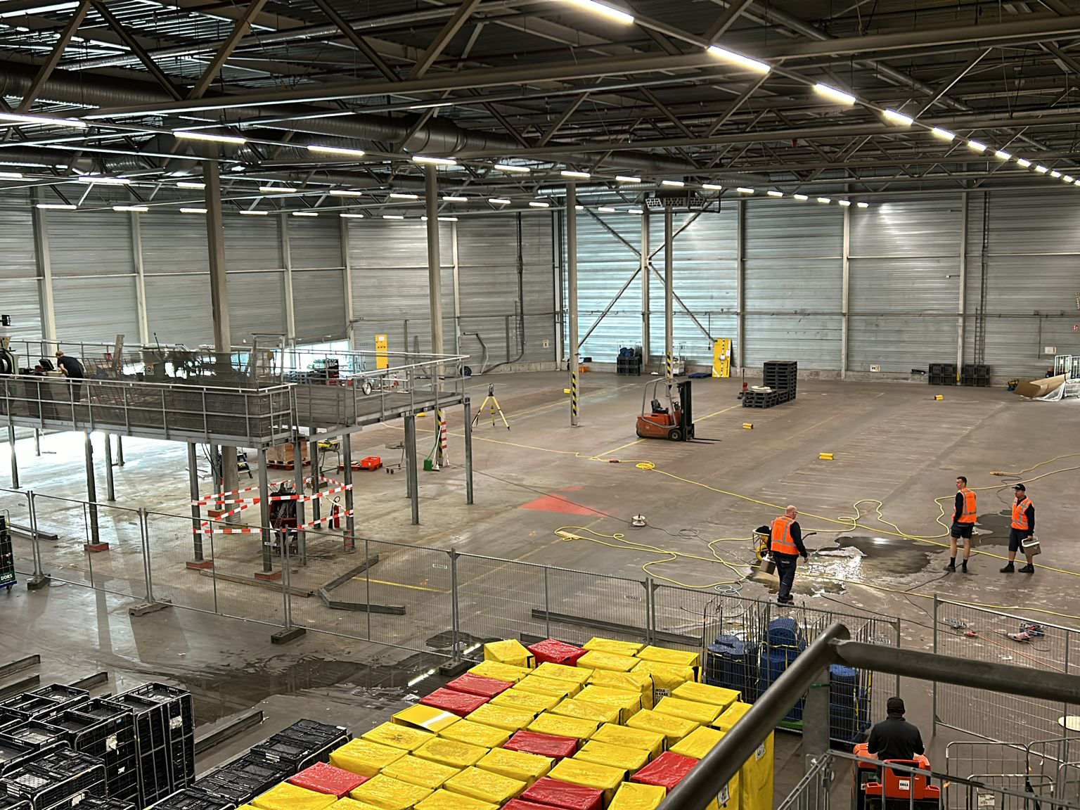 Nieuwe entresolvloer Jumbo voor